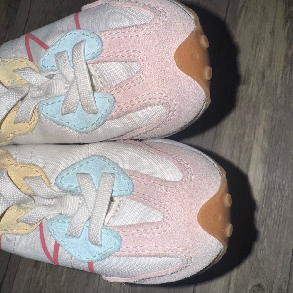 New Balance Pink and White Kids Sneakers - Picture 7 of 13